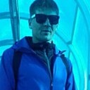 Знакомства: Макс, 35 лет, Луганск