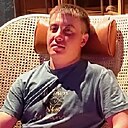 Знакомства: Илья, 33 года, Арамиль