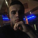 Знакомства: Максим, 32 года, Брянск