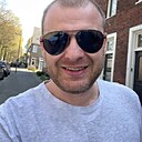 Знакомства: Виталий, 33 года, Кретинга