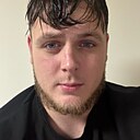 Знакомства: Андрей, 25 лет, Новомосковск