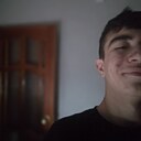 Знакомства: Мага, 18 лет, Радужный (Ханты-Мансийский)