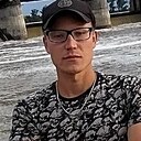 Знакомства: Артем, 24 года, Калтан