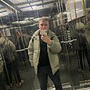 Знакомства: Максим, 23 года, Астана