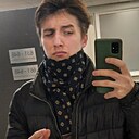 Знакомства: Максим, 21 год, Москва