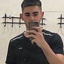 Знакомства: Арсен, 22 года, Новокуйбышевск