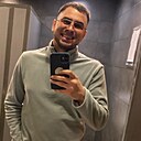 Знакомства: Анатолий, 31 год, Москва