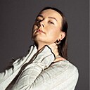 Знакомства: Лена, 27 лет, Омск