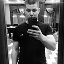 Знакомства: Саша, 19 лет, Звенигород