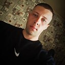 Знакомства: Данил, 31 год, Омутнинск