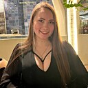 Знакомства: Анастасия, 26 лет, Екатеринбург