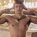 Знакомства: Данил, 21 год, Канск