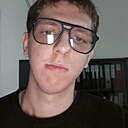 Знакомства: Валерий, 23 года, Омск