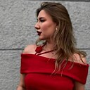 Знакомства: Ульяна, 26 лет, Челябинск