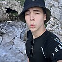 Знакомства: Александр, 18 лет, Тюмень