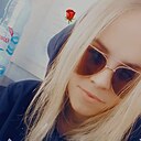 Знакомства: Маша, 22 года, Омск