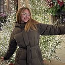 Знакомства: Полина, 18 лет, Москва