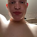 Знакомства: Максим, 21 год, Слоним