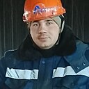 Знакомства: Илья, 23 года, Шумерля