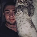 Знакомства: Денис, 23 года, Владивосток