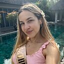 Знакомства: Анастасия, 28 лет, Москва