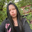 Знакомства: Ульяна, 19 лет, Волгоград