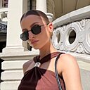 Знакомства: Алёна, 25 лет, Санкт-Петербург