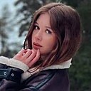 Знакомства: Алинка, 21 год, Москва