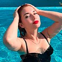 Знакомства: Ксюша Яковец, 35 лет, Санкт-Петербург