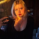 Знакомства: Кристина, 18 лет, Луганск