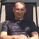 Знакомства: Александр, 45 лет, Новомосковск