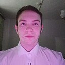 Знакомства: Андрей, 18 лет, Кемерово