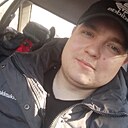 Знакомства: Макс, 25 лет, Курган
