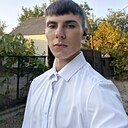 Знакомства: Даниил, 19 лет, Семикаракорск