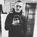 Знакомства: Макс, 27 лет, Пинск