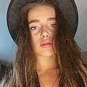 Знакомства: Darina, 24 года, Абакан