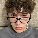 Знакомства: Роман, 21 год, Бишкек