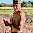 Знакомства: Василий, 25 лет, Луганск