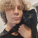 Знакомства: Тёма, 20 лет, Саратов