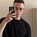 Знакомства: Ruslan, 22 года, Докучаевск