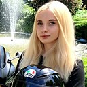 Знакомства: Яна, 22 года, Гомель