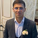 Знакомства: Усмон, 22 года, Сургут