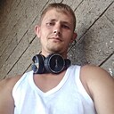 Знакомства: Олег, 33 года, Уфа