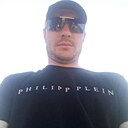 Знакомства: Иван, 32 года, Якутск