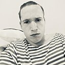 Знакомства: Евгений, 24 года, Омск