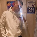 Знакомства: Виктор, 31 год, Воложин