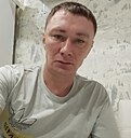 Знакомства: Денис, 40 лет, Североуральск