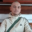 Знакомства: Артём, 32 года, Симферополь