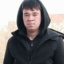 Знакомства: Максим, 25 лет, Находка