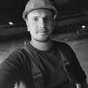 Знакомства: Максим, 32 года, Тюмень